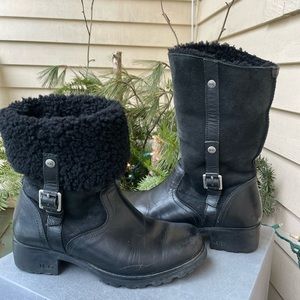 Ugg shearling leather boots. Black. Size 6